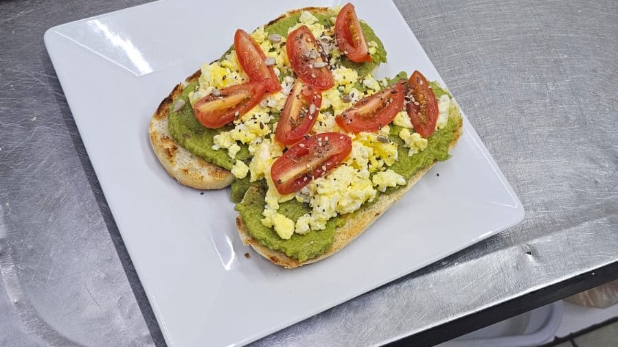 Cocinero (Chef / Ayudante)